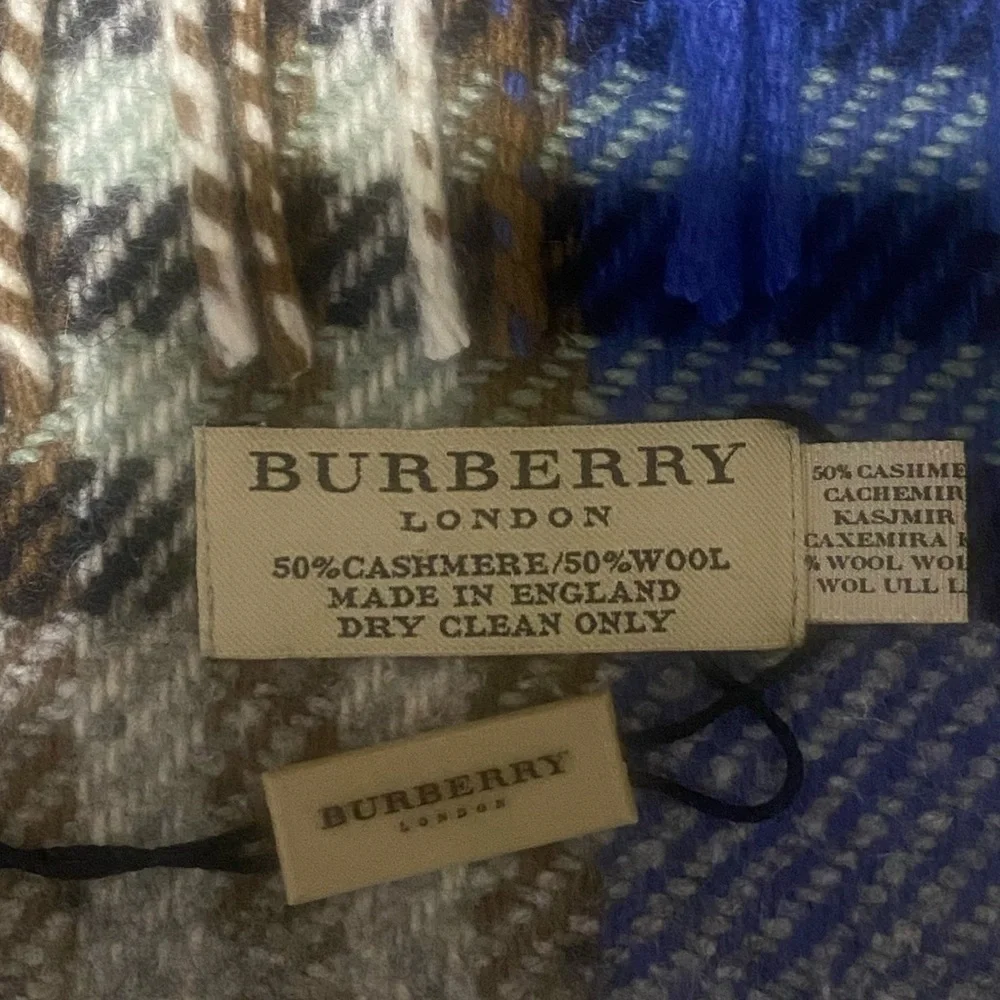 Burberry Blue and brown Plaid Scarf with Fringe 60 x 20 inch NWT